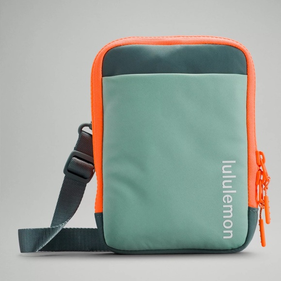 lululemon athletica Handbags - Lululemon Easy Access Crossbody Bag